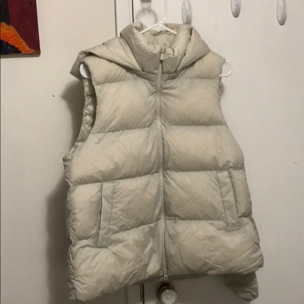 Uniqlo Vest with Hood (like new, used once)